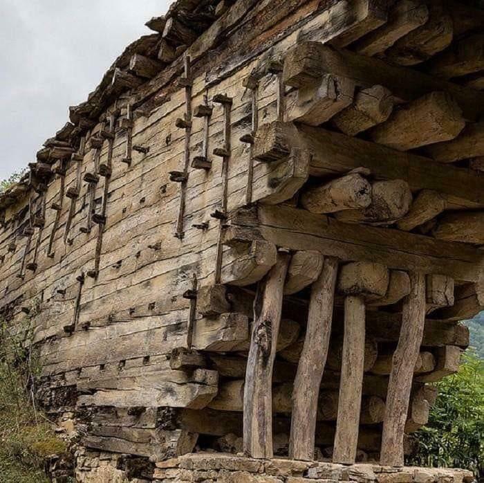 200-Year-Old Wood Bridge In Russia That Didn’t Need A Single Nail