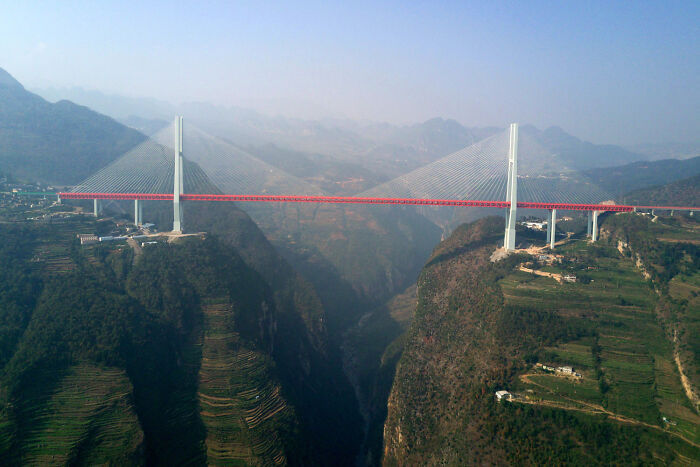 Beipanjiang Bridge, China: Flying 565 Meters High!