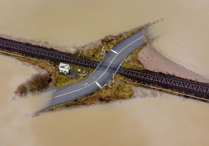 Railroad Crossing Surrounded By Flooding? Frankfurt, You Got This!