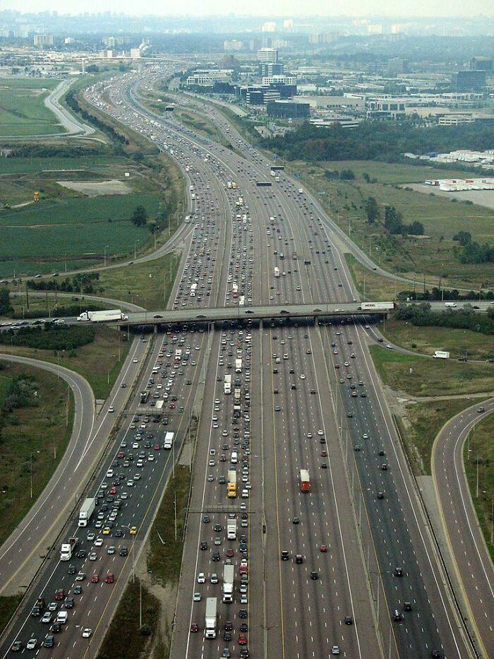 Highway 401 Near Toronto: North America’s Lane Monster