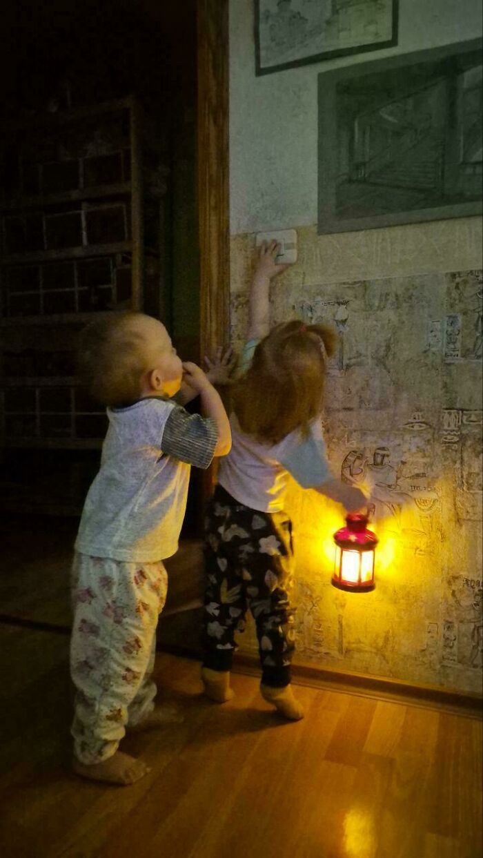Oops! These Photos Look Like Renaissance Paintings—No Joke!