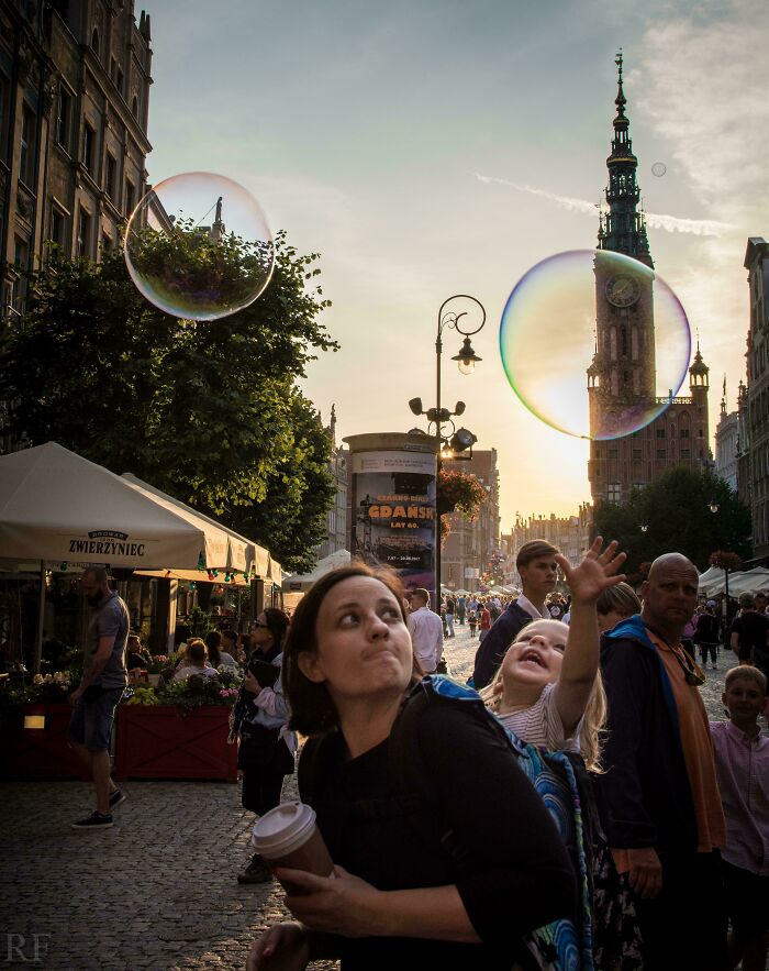 Oops! These Photos Look Like Renaissance Paintings—No Joke!