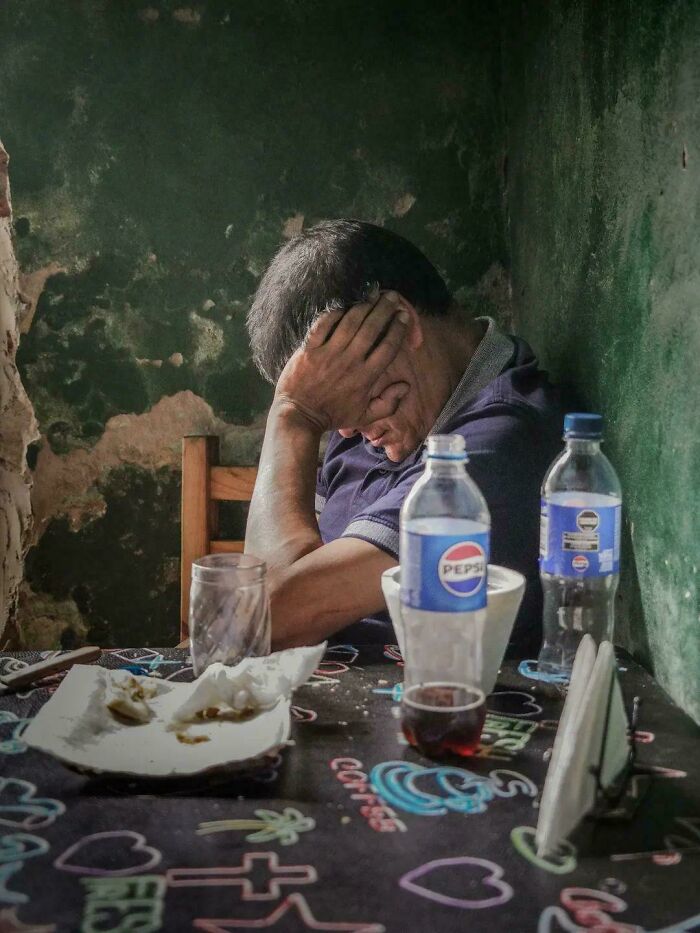 Oops! These Photos Look Like Renaissance Paintings—No Joke!