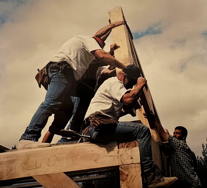 Oops! These Photos Look Like Renaissance Paintings—No Joke!