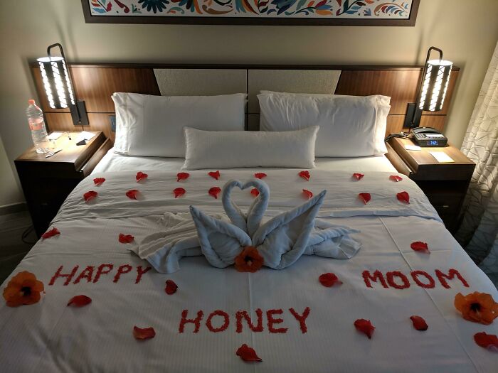 Wait, They Actually Took These Hotel And Airbnb Fails?!