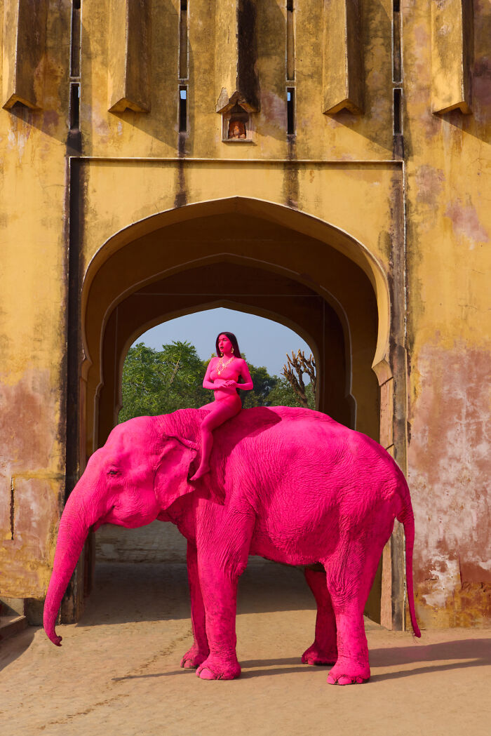 Let's Dive Into 29 Wild and Surreal Travel Photos That Totally Mess With Your Mind