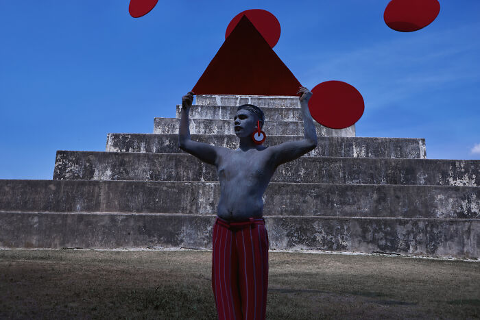 Let's Dive Into 29 Wild and Surreal Travel Photos That Totally Mess With Your Mind
