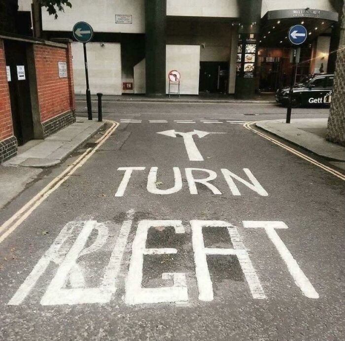 Turn RLIegfht? This Sign Gets an F