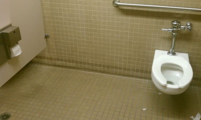 Do You Spot the Fail in This Picture?