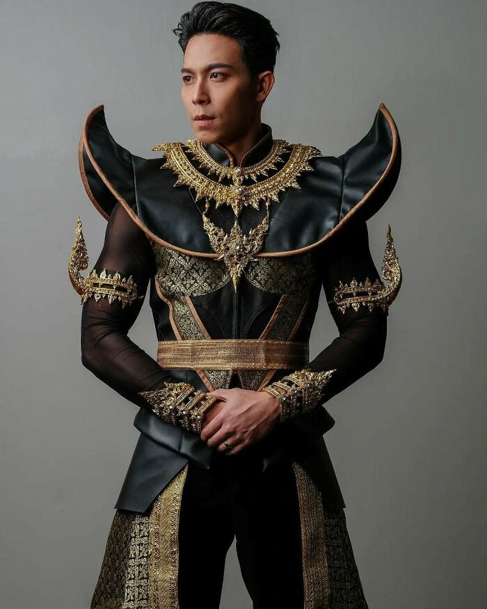 Thailand’s Costume That Never Quits
