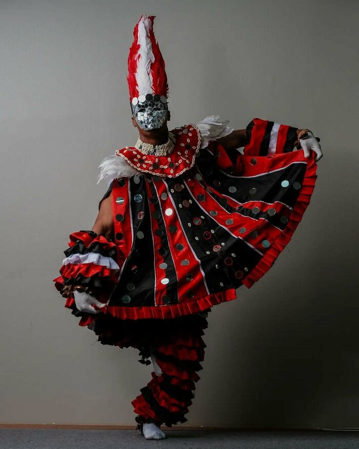 Nigeria’s Costume? Total Showstopper