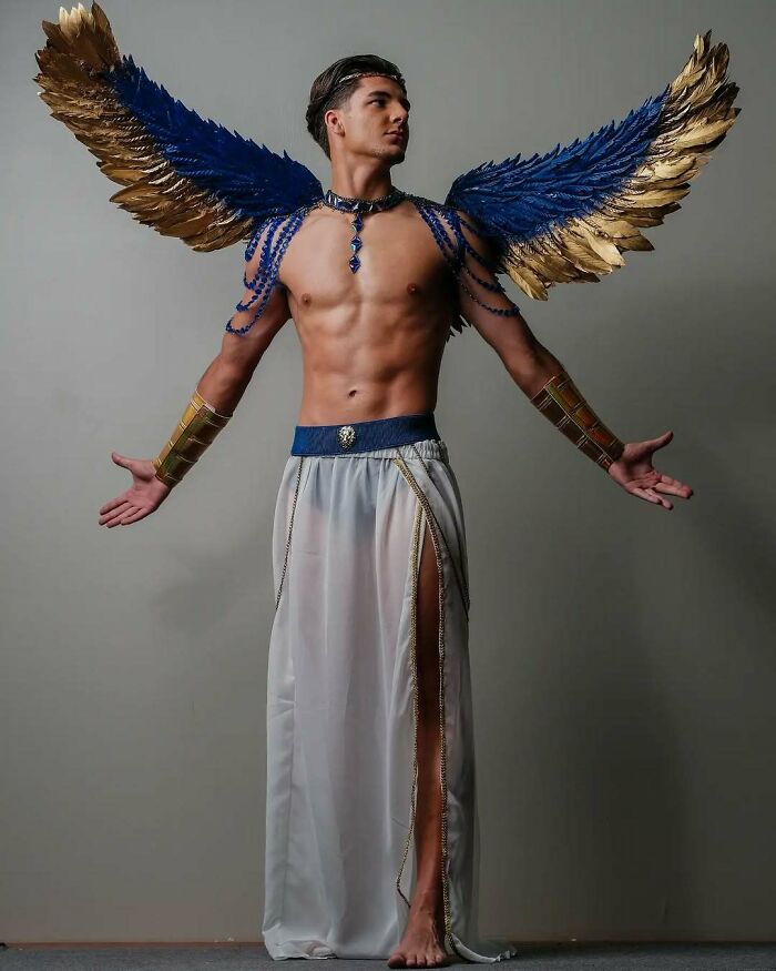Netherlands’ Costume Brings the Funk